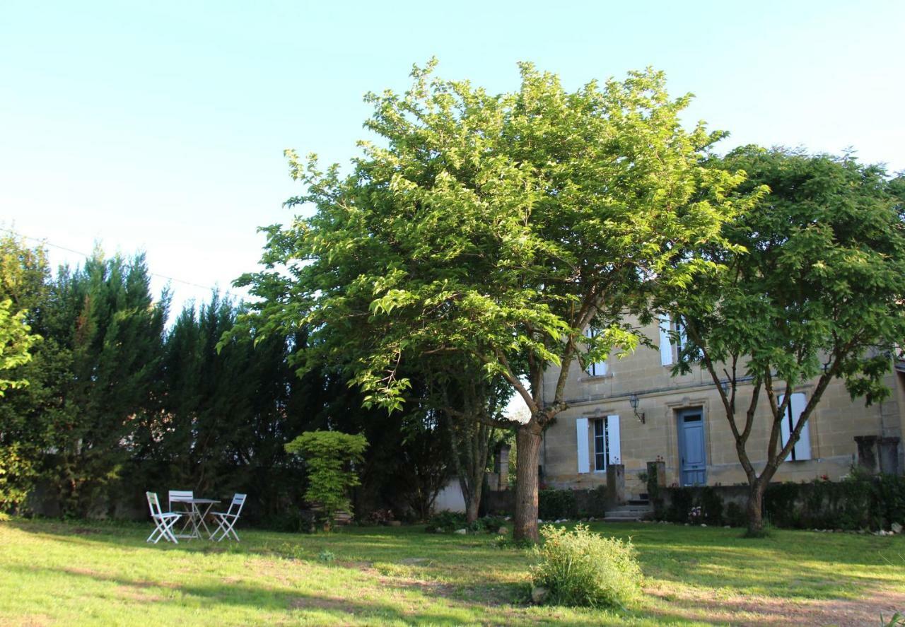 La Maison De... Espiet Екстериор снимка